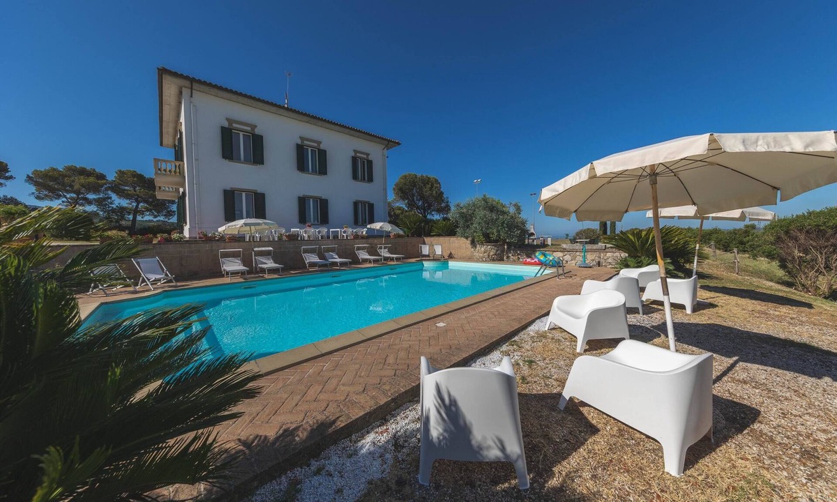 Santa Luce Villa | Large villa with pool,tennis court,wonderful view., A/C, Village walk distance