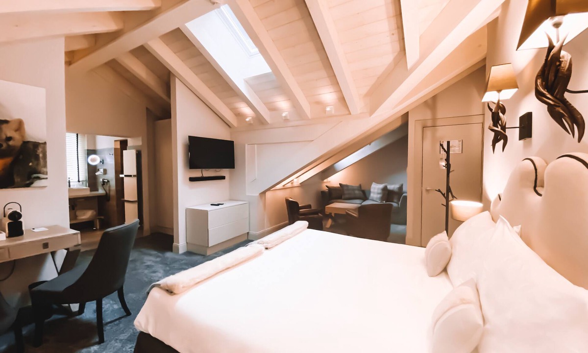 Champery Hotel | Le White