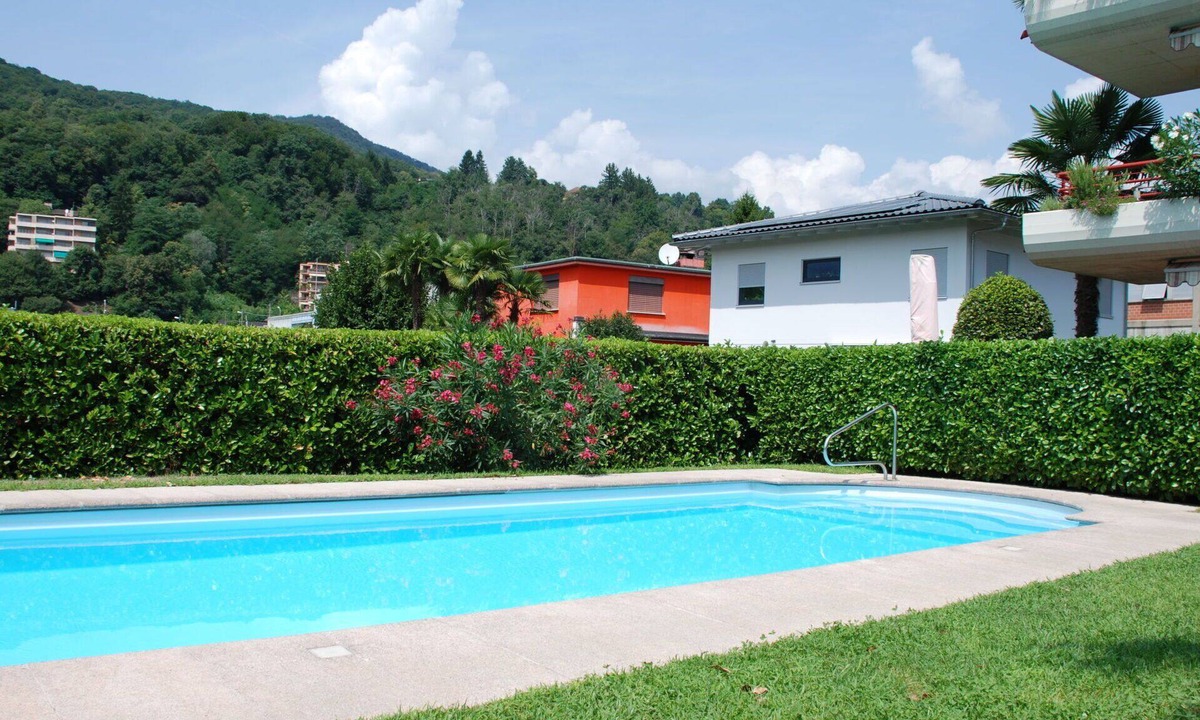 Caslano Apartment | Lovely apartment for 4 people with pool, WIFI, TV, patio and pets allowed