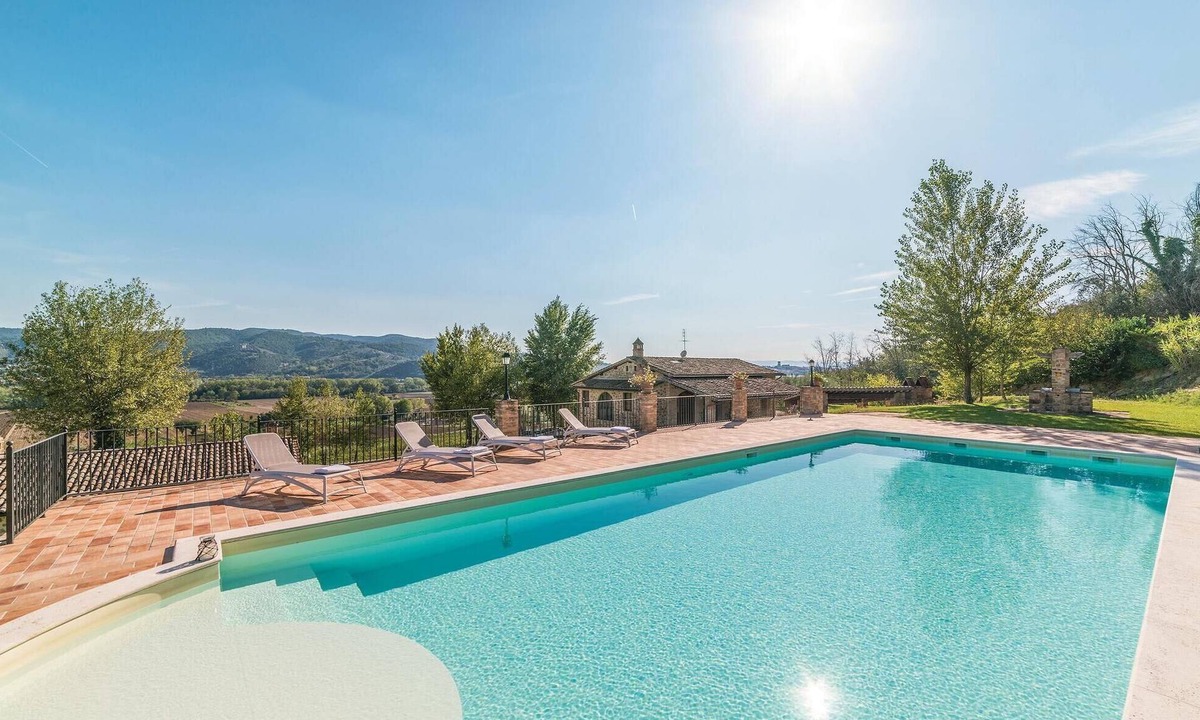 Torgiano House | Lovely home in Torgiano PG with private swimming pool, can be inside or outside
