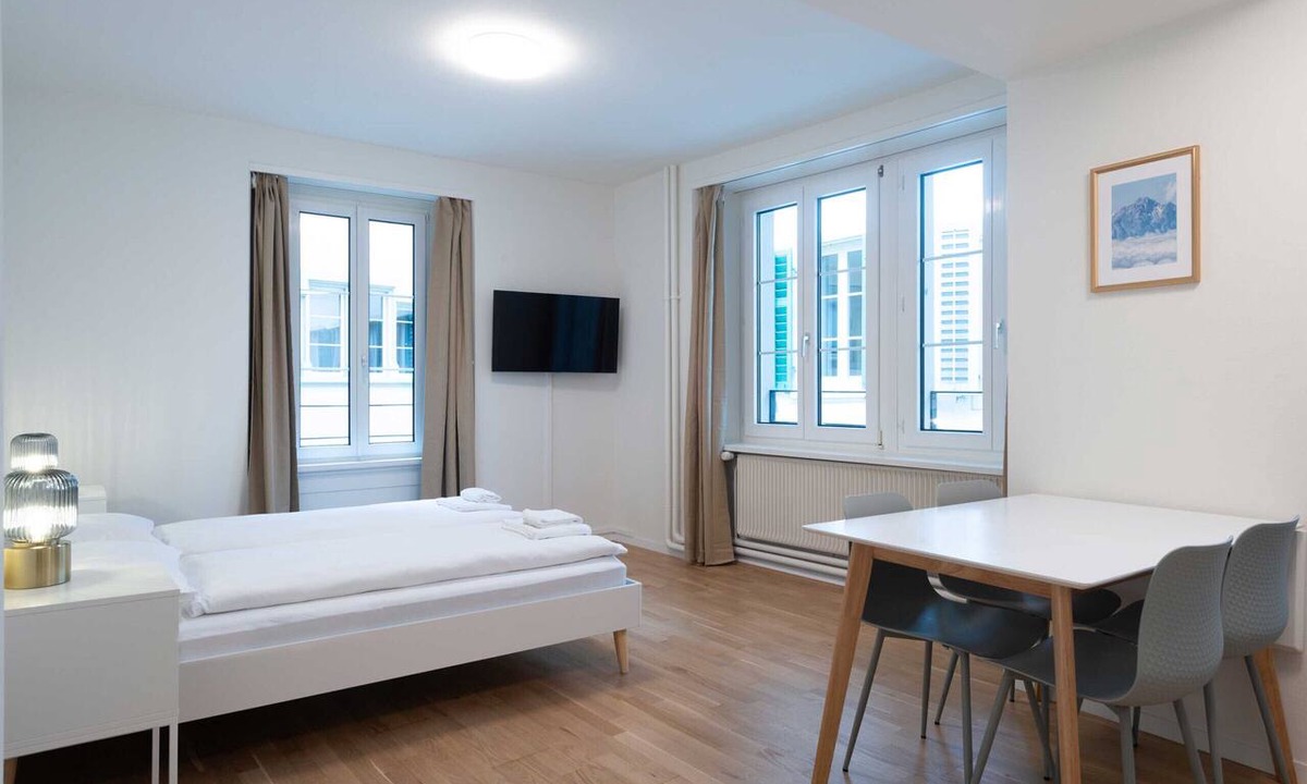 Lucerne Apartment | LU Venus ll - Old Town HITrental Apartment