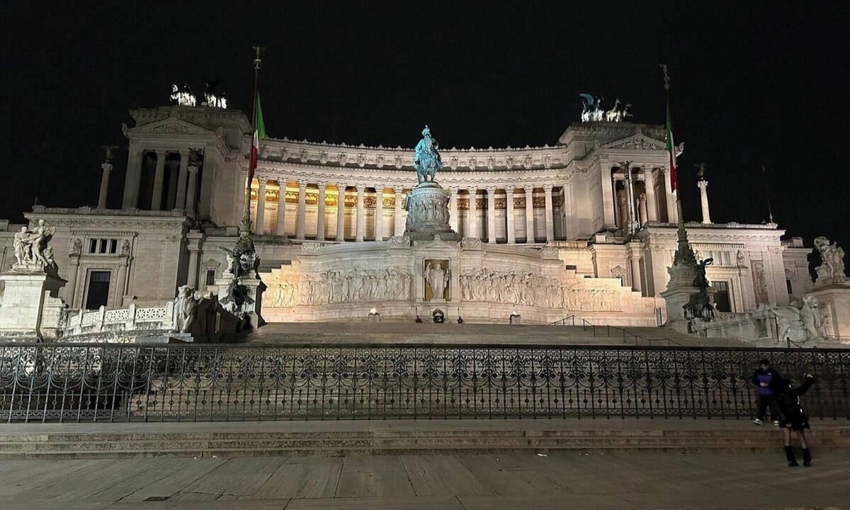 Rione IX Pigna Apartment | Luxury Penthouse with Stunning Views of Piazza Venezia
