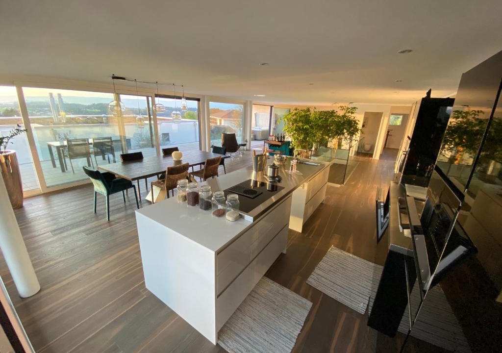 Gummenen Apartment | Luxusloft mit warmem Outdoor Whirlpool