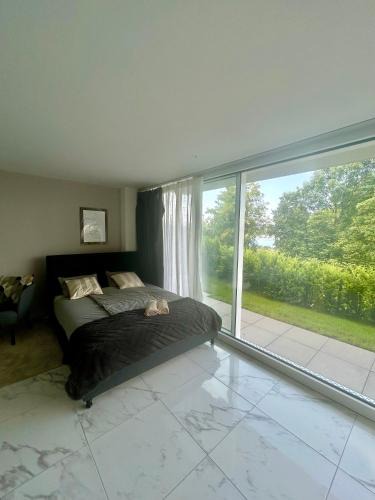 Meilen District Apartment | Modern Studio with Lake View near Zurich
