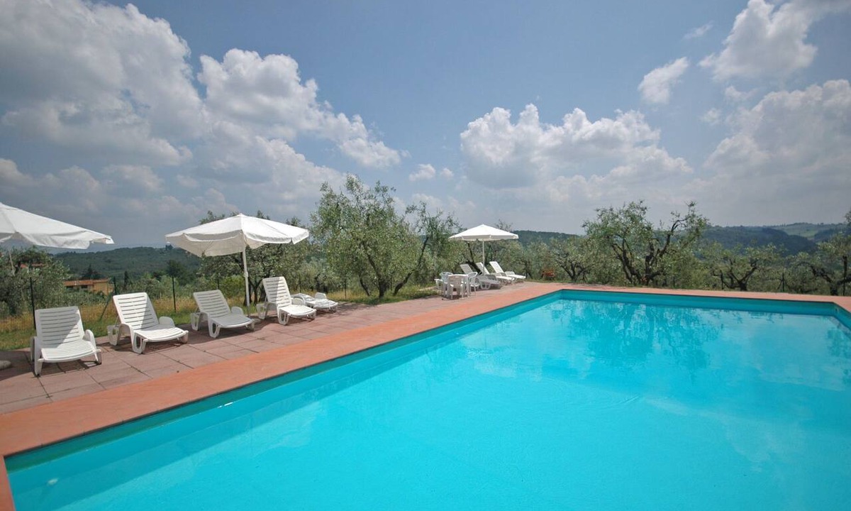 Romola Apartment | Nice apartment for 4 guests with pool, WIFI and TV, close to Florence