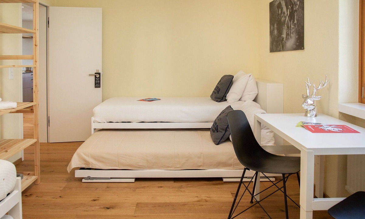 Falera Apartment | Nice apartment for 4 people with WIFI, pool, TV, balcony and panoramic view