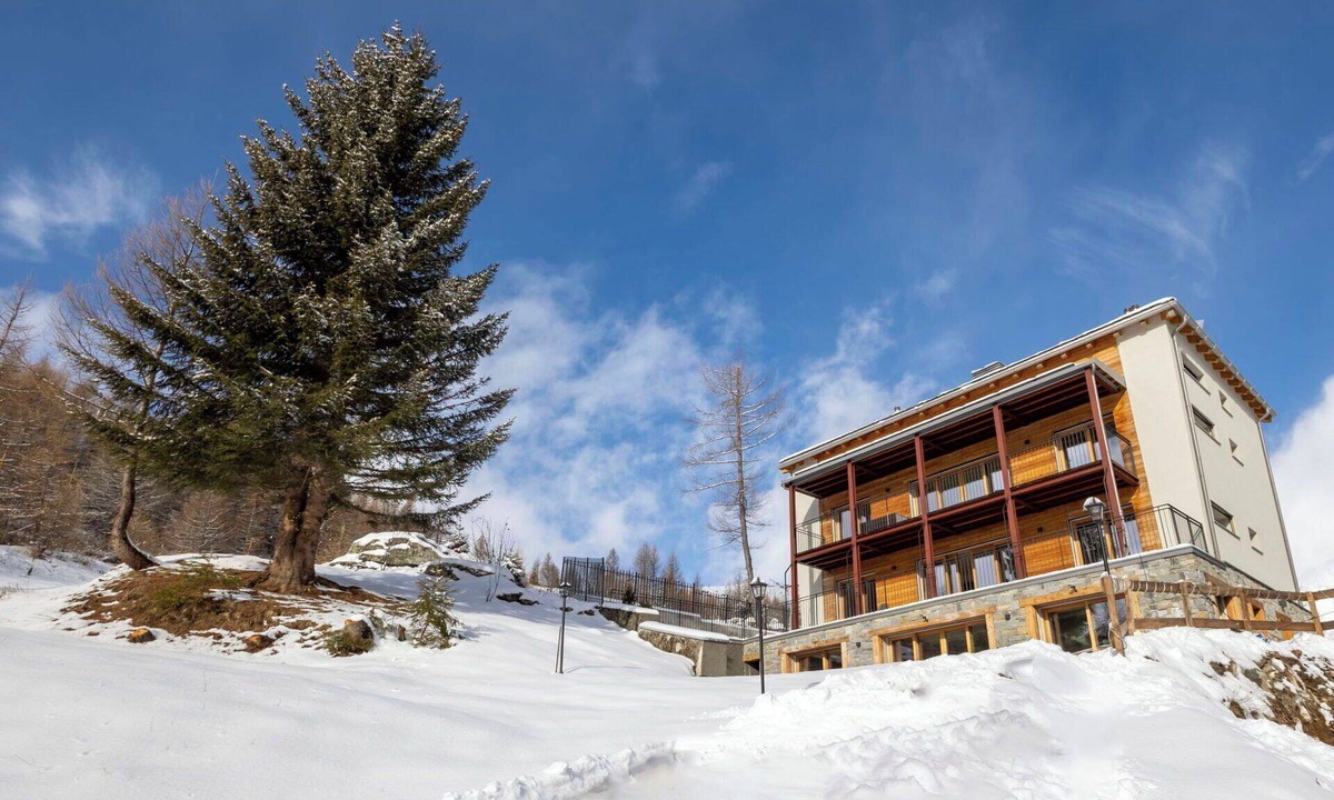 Madesimo Apartment | Nice apartment for 6 guests with WIFI, TV, terrace and pets allowed