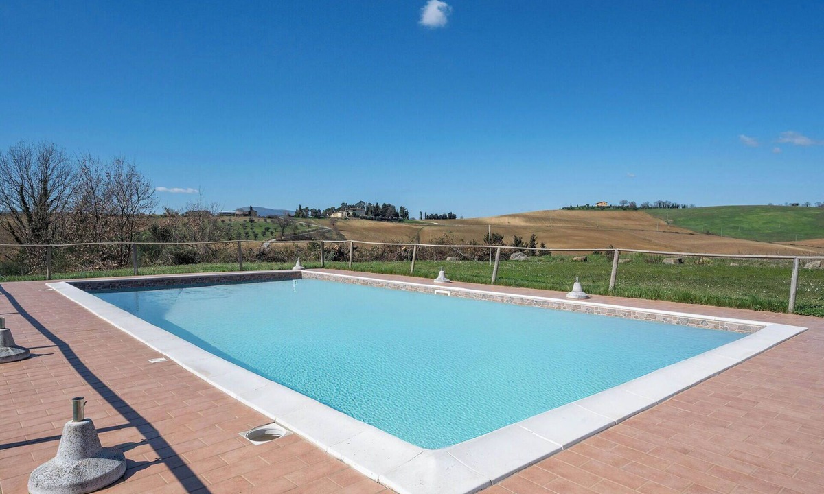 Lidarno House | Nice apartment in villa for 7 guests with pool, WIFI, TV, patio and pets allowed
