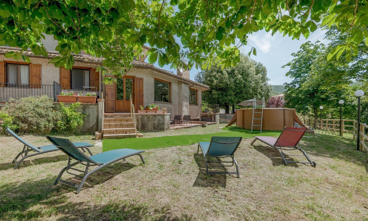 Configni House | Nice home in Configni