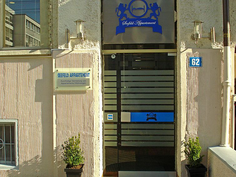Muhlebach Apartment | One bedroom Apartment, sleeps 1 in Zurich with WiFi