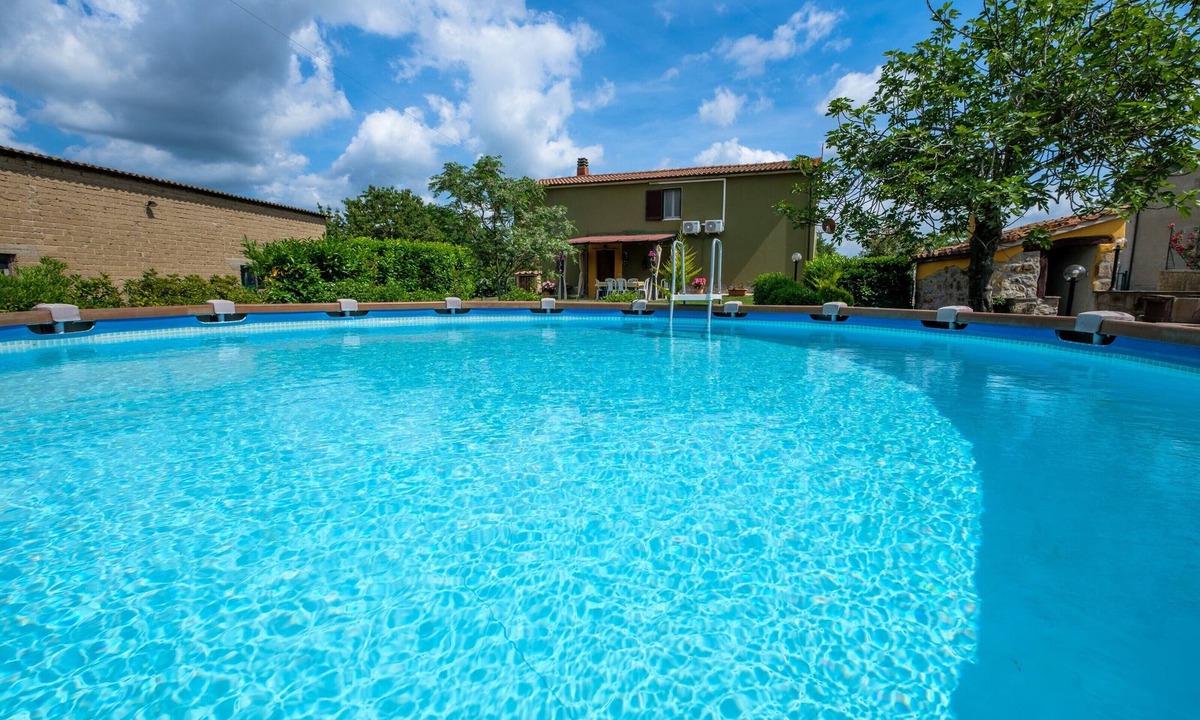 Sorano House | Pet-Friendly Holiday Home Fonte Etrusca with Pool, Garden & Wi-Fi