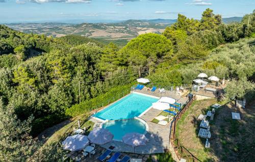 Montecastelli Apartment | Pet Friendly Apartment In Montecastelli Pisano