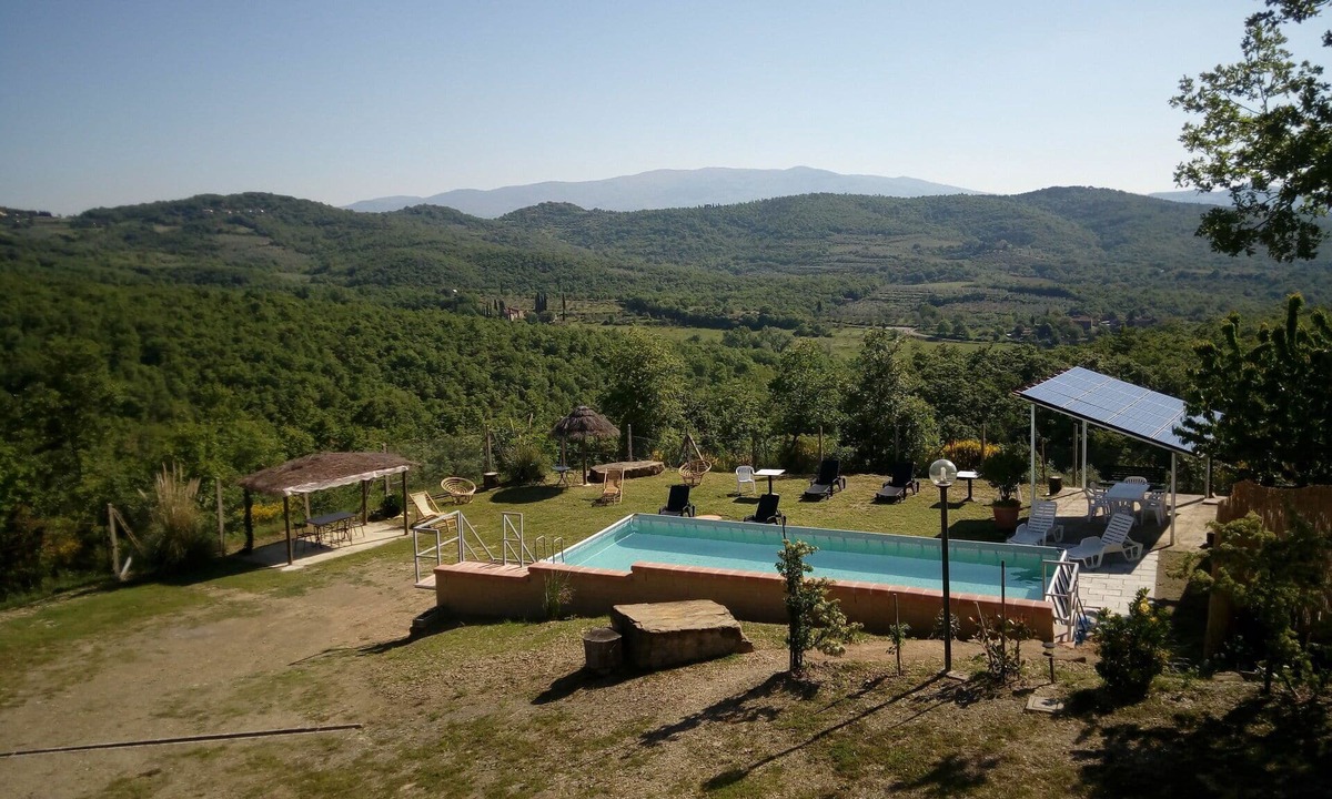 Capolona Villa | Private Villa with A/C, WIFI, private pool, TV, patio, pets allowed, panoramic view, close to Arezzo
