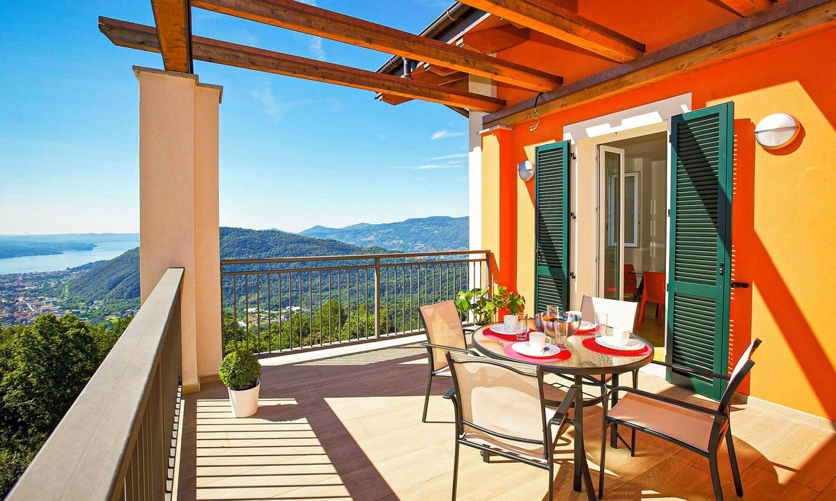 Comero Apartment | Residence alle Ville No. 09 by Lago Reisen