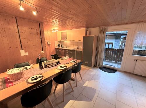 Bettmeralp Apartment | Ski-in, central and cosy in the Chalet Diana, free access to swimming pool