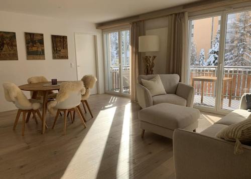 Sankt Moritz-Bad Apartment | Sonniges und stylishes Bijou in St. Moritz Bad