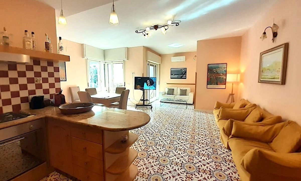 Vico Equense Apartment | Sorrento Coast: apartment in the center a few steps from the sea