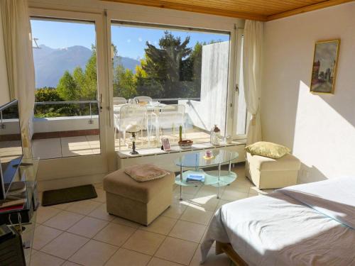 Montana Apartment | Studio Jeanne D'Arc Apt- B-11 by Interhome