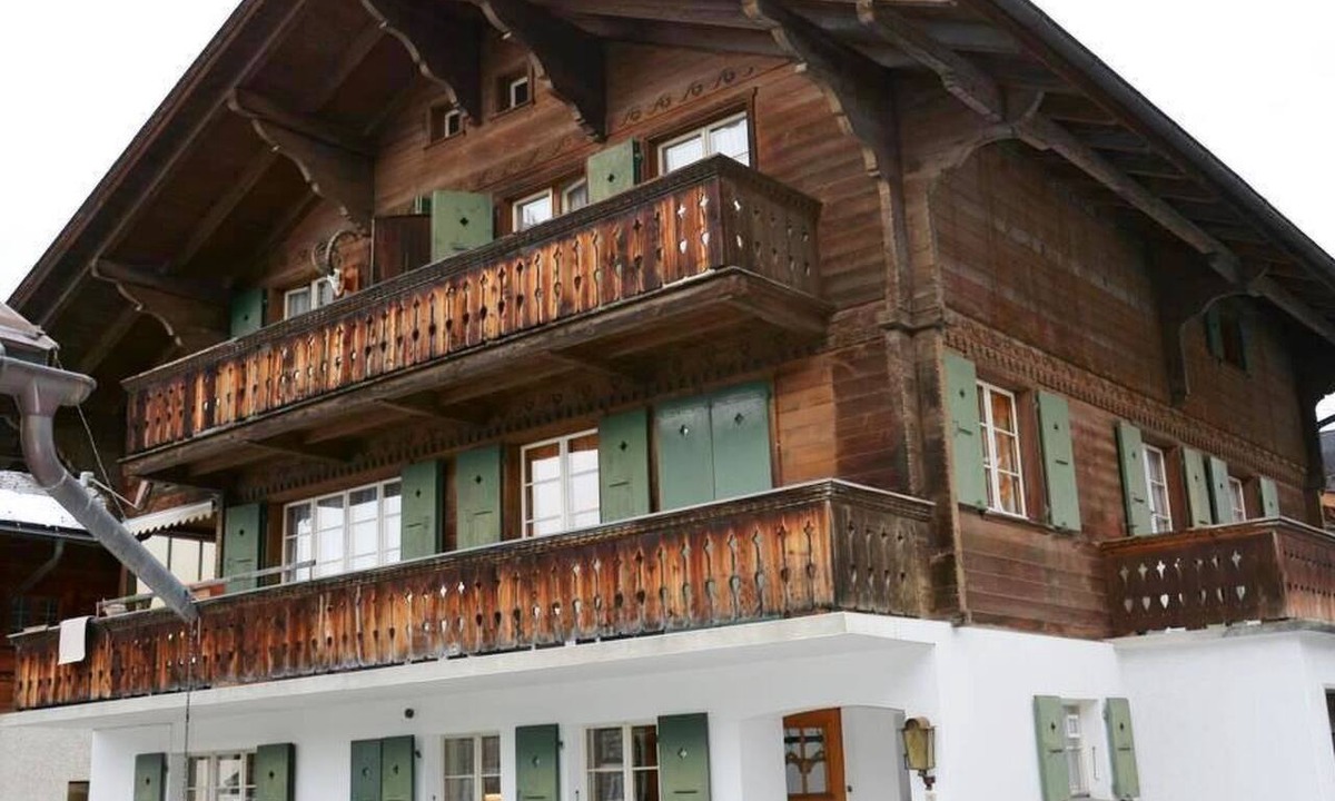 Gstaad Apartment | Studio Oehrli Studio, Dusche oder Bad, WC 2-Bettwohnung by Interhome