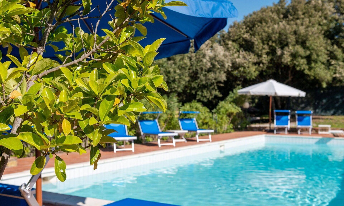 Massa Marittima Villa | Stunning private villa with WIFI, private pool, A/C, TV, patio, pets allowed and panoramic view