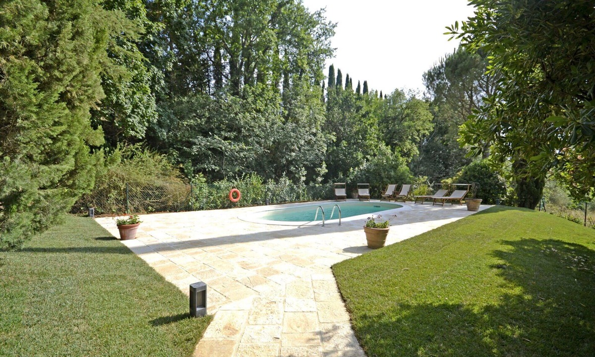 Cortona Villa | Stunning private villa with private pool, WIFI, A/C, TV, patio and panoramic view, close to Cort.