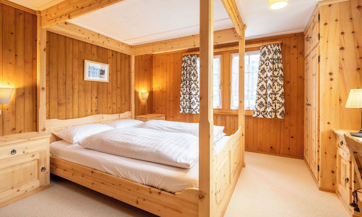 Flims House | Stunning private villa for 11 guests with WIFI, TV, balcony and panoramic view