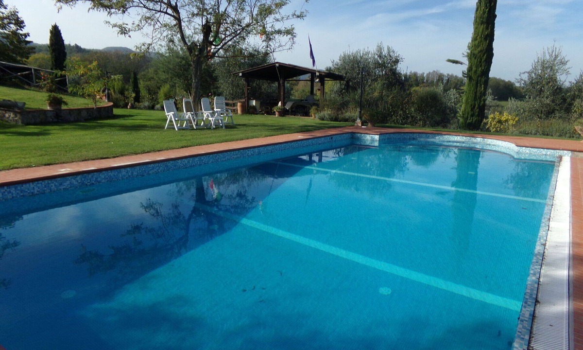 Cavriglia House | Stunning villa for 6 guests with private pool, WIFI, A/C, TV, patio and pets allowed