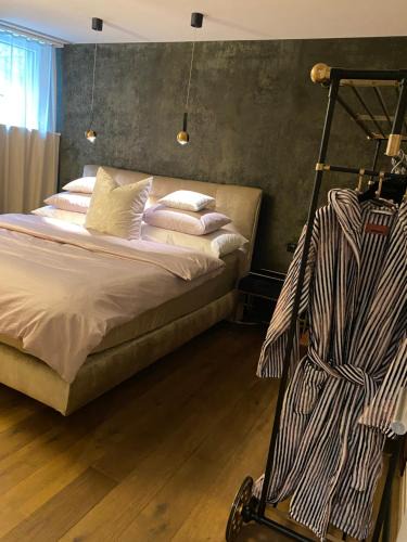 Muhlebach Apartment | Suite3, 7 min walk from Operahouse
