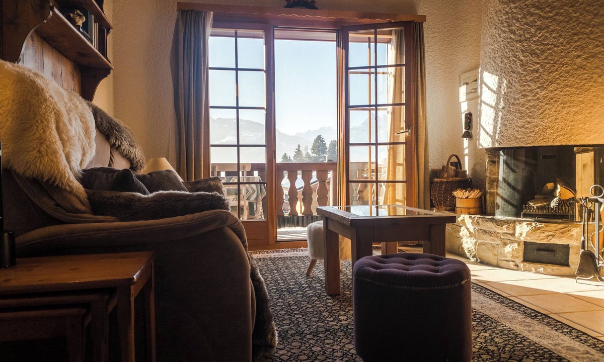 Alpe des Chaux Apartment | The Aigle Royal residence is located next to the Barboleuse gondola which takes you to the Gryon - V