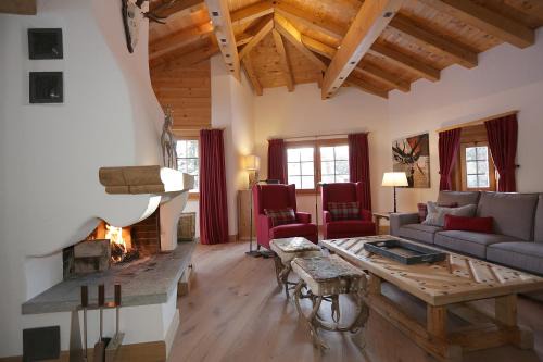 Davos-Dorf Ski Chalet | The Chalet Davos, Chesa Surlej