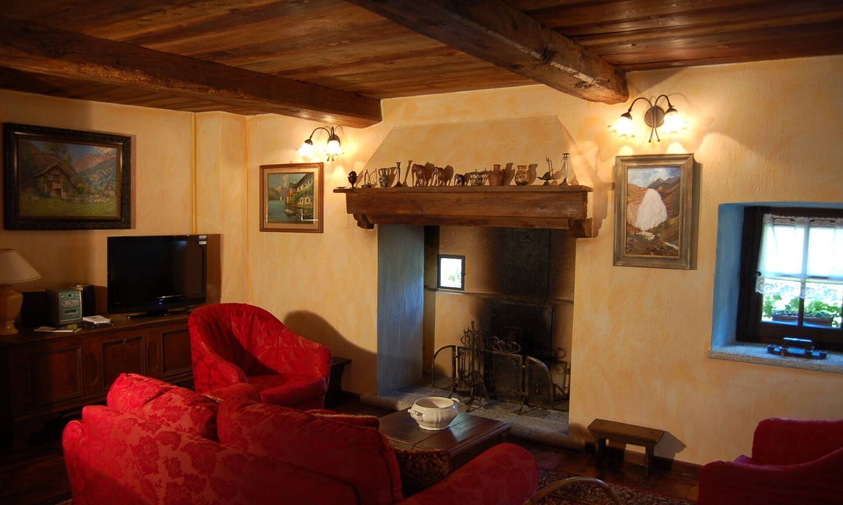 Piedilago Apartment | THE GENTIAN