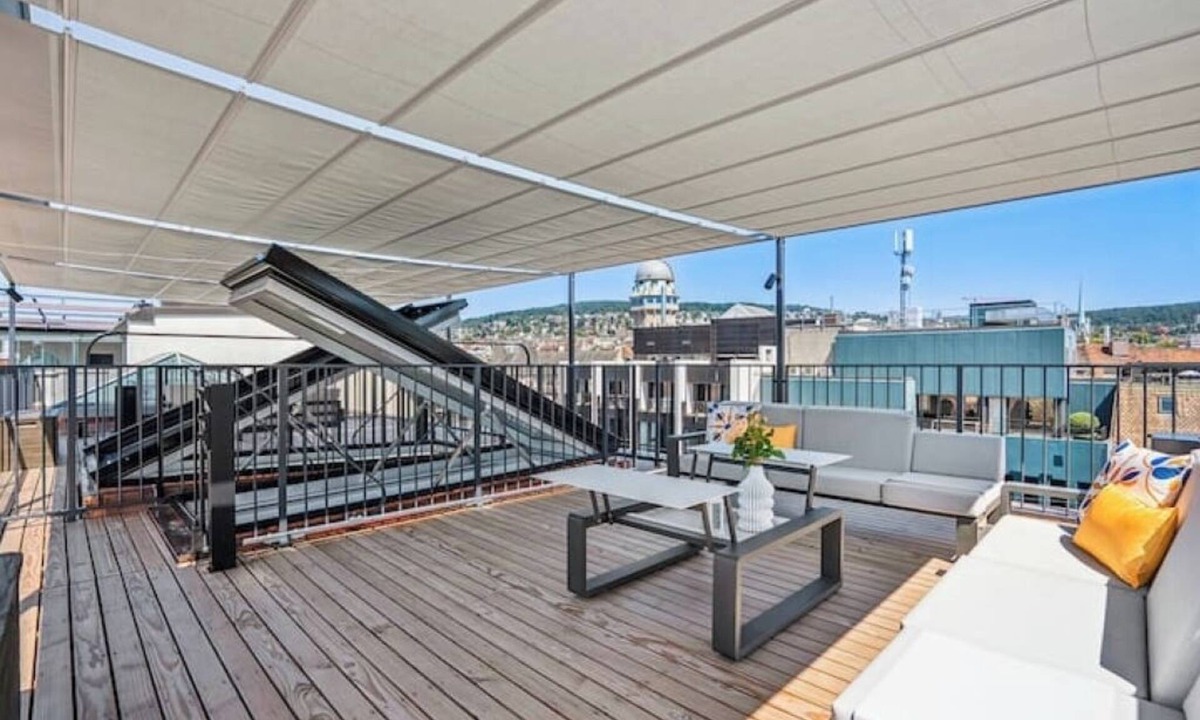 Old Town Apartment | Twin Diamond Penthouse | Rooftop Terrace