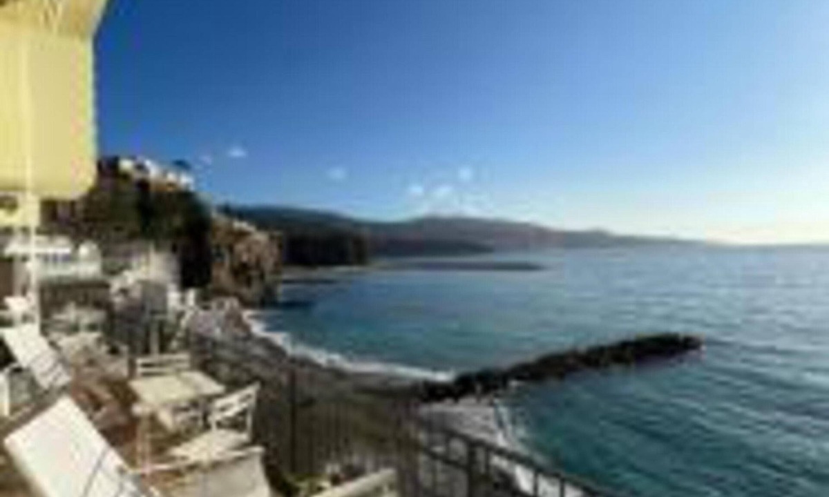 Meta Apartment | Two bedroom apartment with terrace and sea view