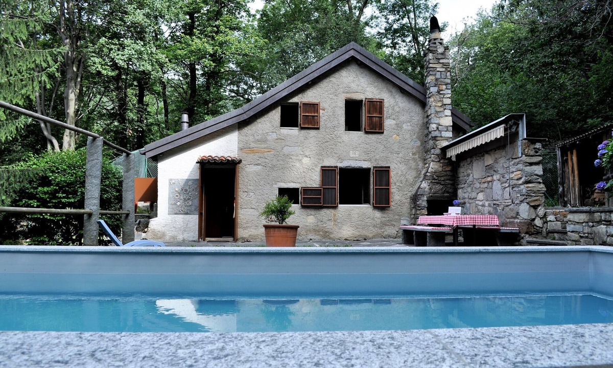 Tesserete Cottage | Typical, Romantic Tessiner Cottage