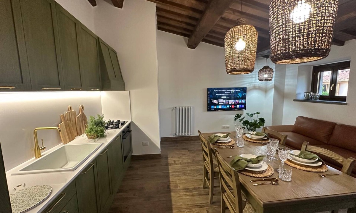 Ponte Buriano Apartment | UNDER THE TUSCAN SUN. Rustic-modern apartments in peaceful Tuscan hamlet