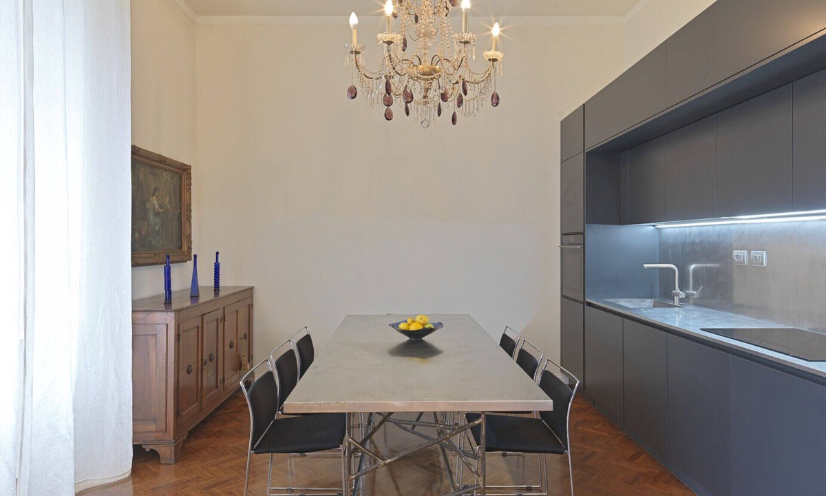 Oltrarno Apartment | Unique 5 Bedroom Apartment with Private Garden