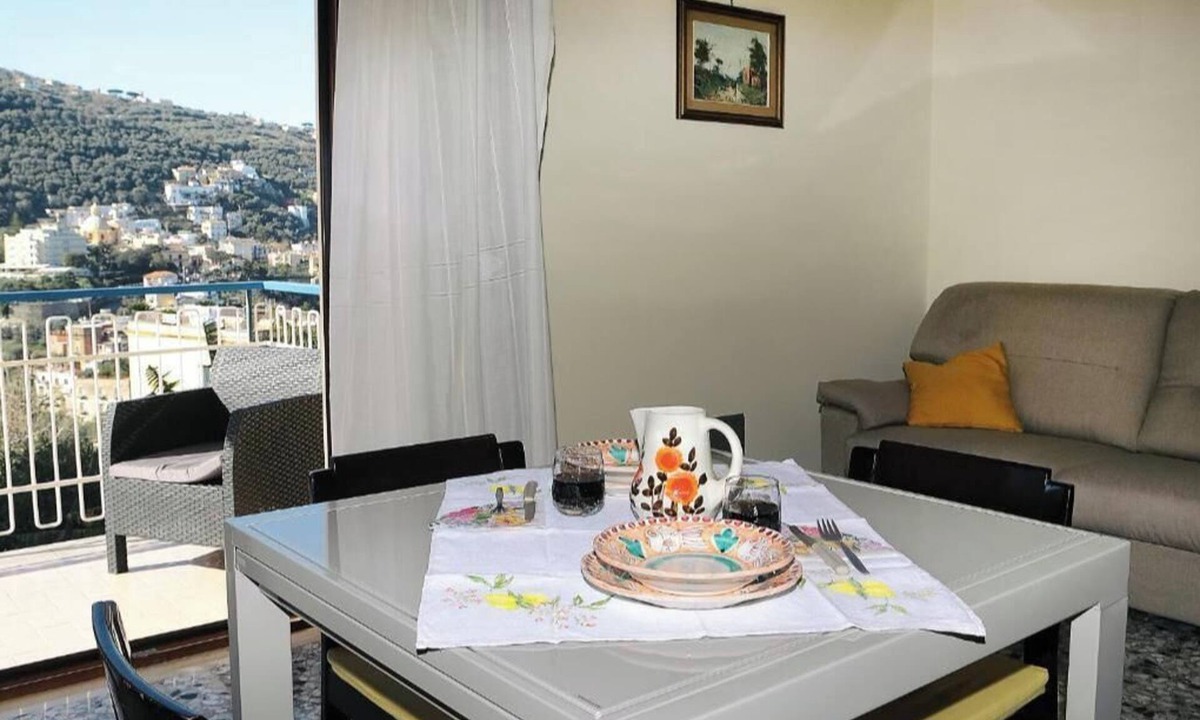 Vico Equense Apartment | VicoStay by Casa Stella: Relaxation with a View in the Heart of the Sorrento Coast