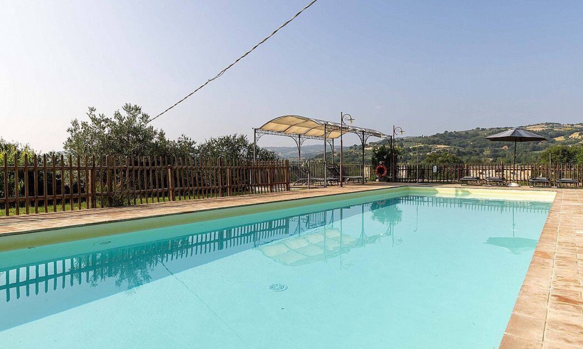 Lidarno Villa | Villa Pietrarosa: A characteristic and welcoming three-story age-old estate made of stone, with Free WI-FI.
