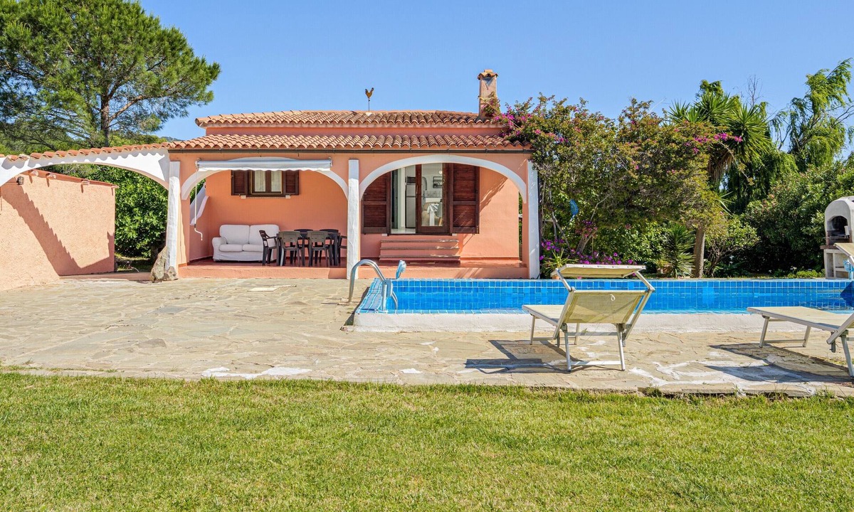 Olbia Villa | Villa Rosa with Spacious Garden and Private Pool