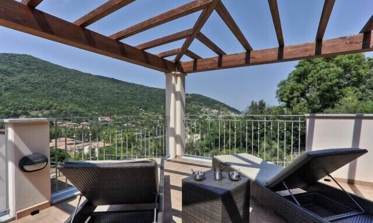 Rio nell'Elba Villa | Villa with Terrace and Sea View – Rio nell’Elba: Villetta Natura Casa B
