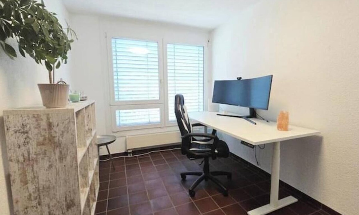 Thun Apartment | Well Zone Oase Thun Private Pool, Garden, Sauna, and Fitness Room