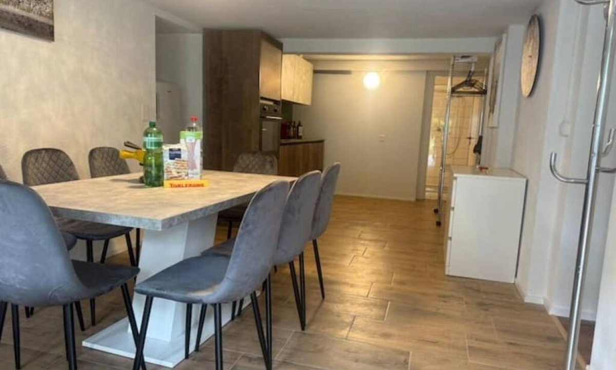 Spiez Apartment | Winter magic near Interlaken with fantastic mountain views