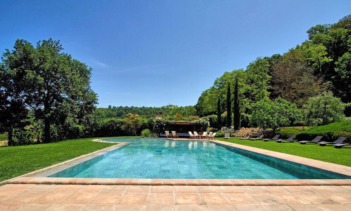 Petrognano Villa | Wonderful private villa with WIFI, private pool, hot tub, A/C, TV, patio, close to San Gimignano