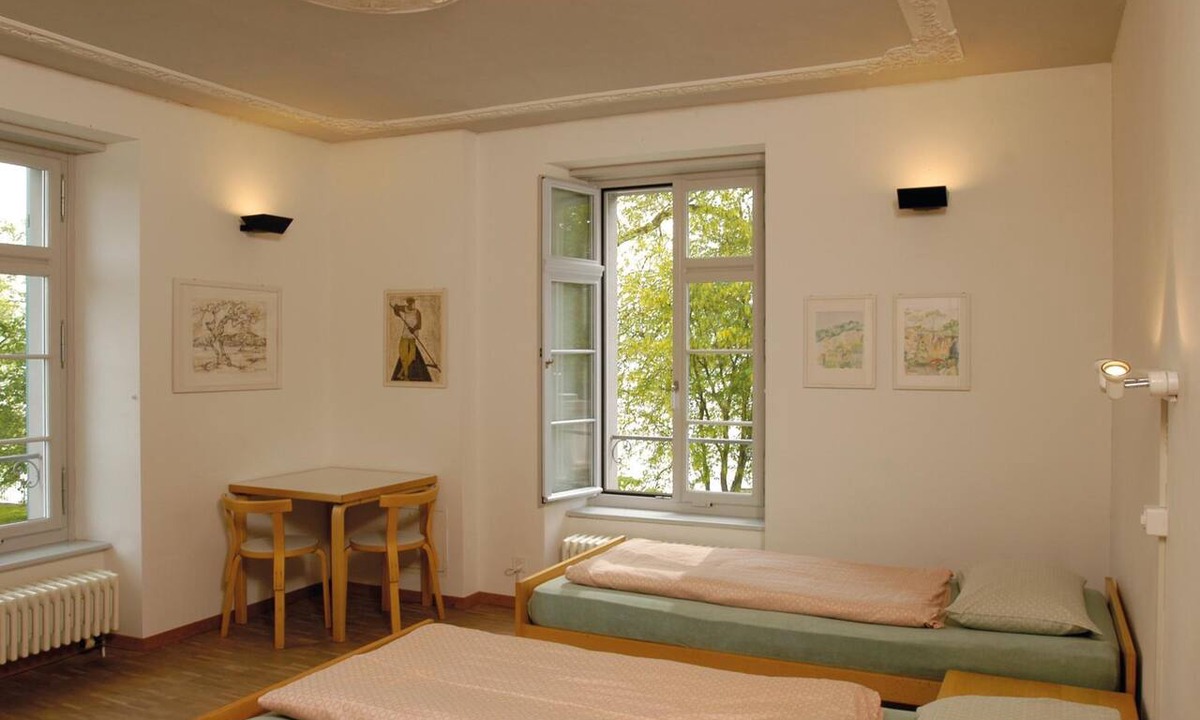 Horgen District Hostel | Youth Hostel Richterswil