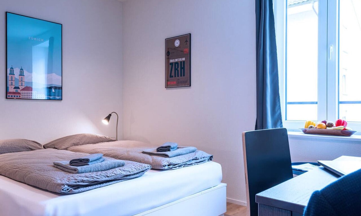 Center Apartment | ZH Herta II - HITrental Central Station Apartment