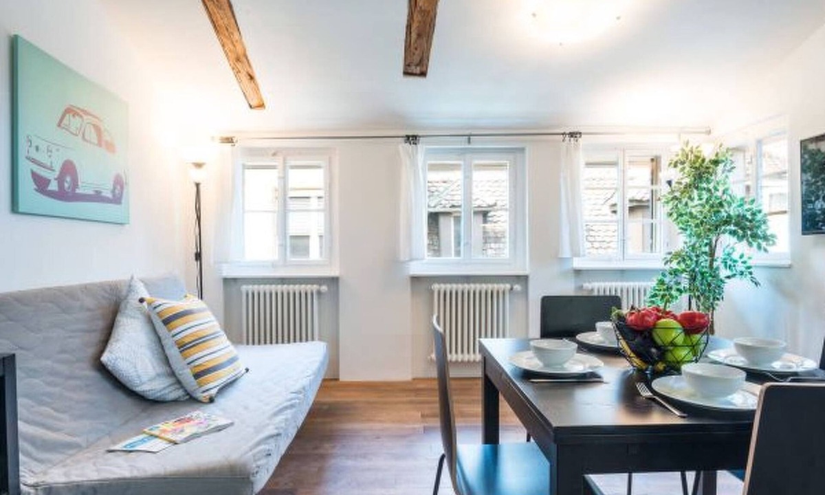 Niederdorf Apartment | ZH Maisonette 4 - HITrental Schmidgasse Apartment by Interhome