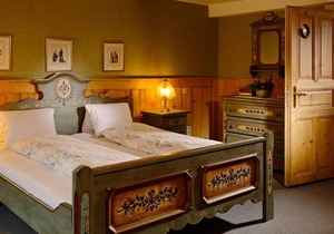 Hotel Bären - INCL. LIFT PASS Double room/2 addl. beds, shower/wc (max. 3 adults 1 child), HB