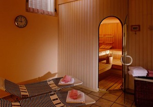 Hotel Bären - INCL. LIFT PASS Double room/2 addl. beds, shower/wc (max. 3 adults 1 child), HB