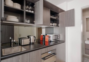 Lovely Wiedikon 1 Room w/Storage & W/D, 1 min to Market, by Blueground