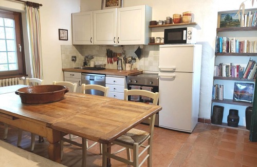 Bivio Pozzo House | 3 bedroom apartment in Tuscan farmhouse with private pool & game room | 8 guests